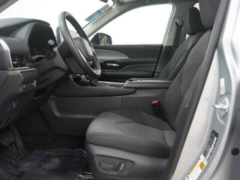 2025 Toyota Grand Highlander LE