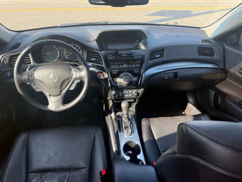 2013 Acura ILX 2.0L w/Tech