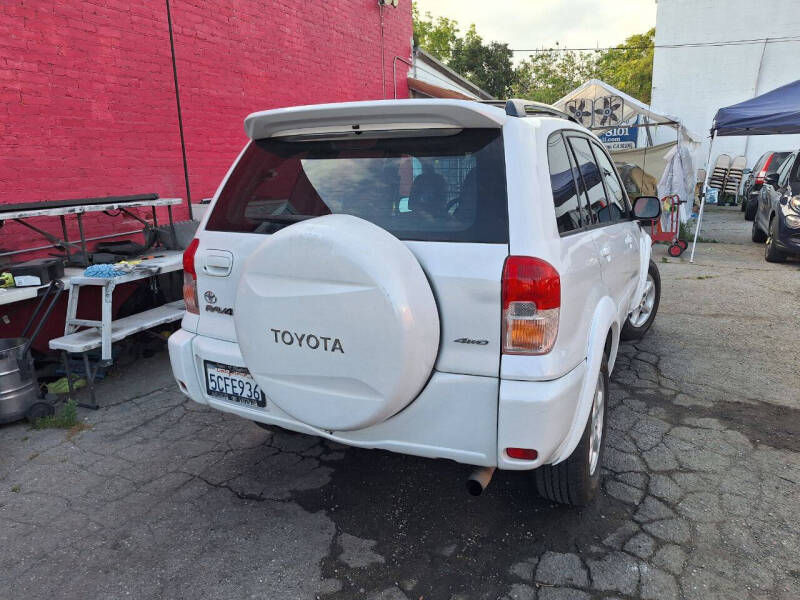 2003 Toyota RAV4
