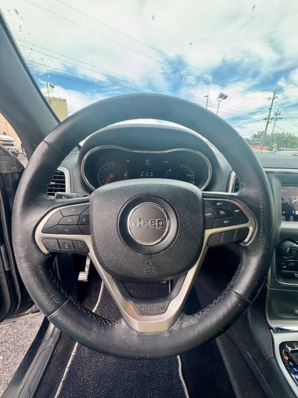 2018 Jeep Grand Cherokee Laredo E