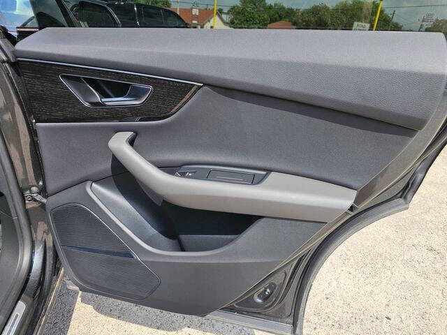 2022 Audi Q8 quattro Premium Plus 55 TFSI