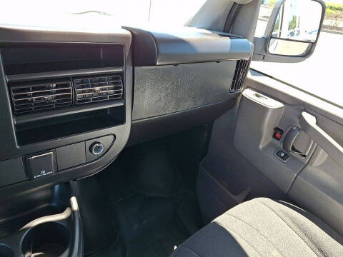 2024 Chevrolet Express 2500