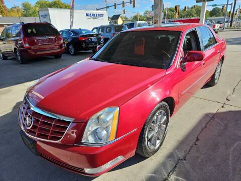 2011 Cadillac DTS for sale at SpringField Select Autos in Springfield IL