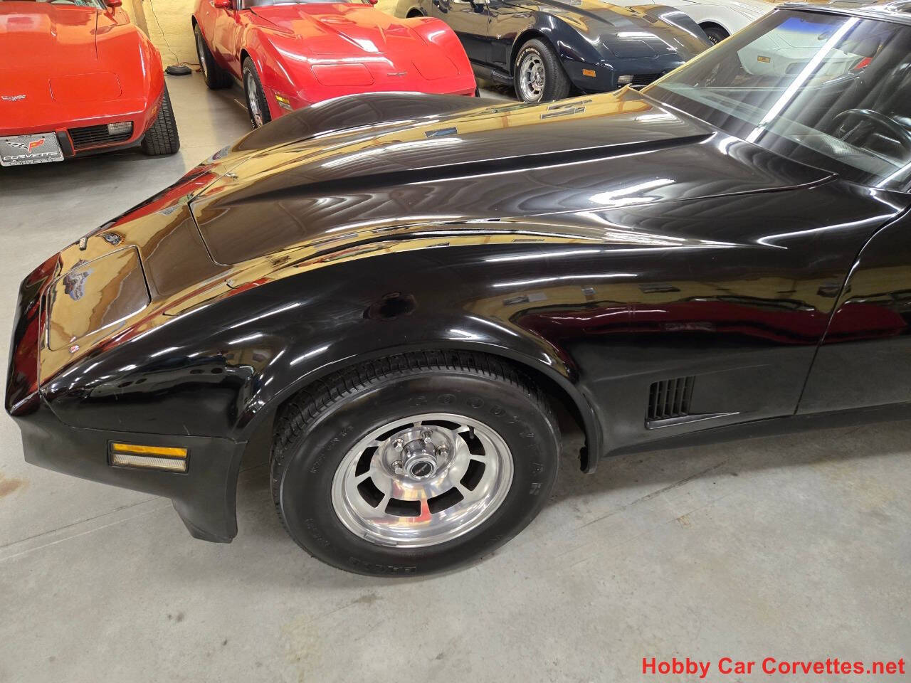 1981 Chevrolet Corvette 23