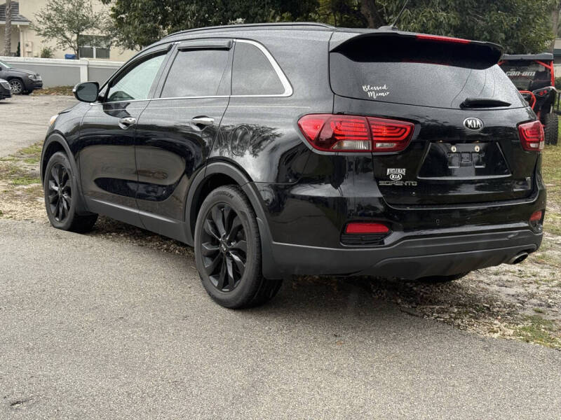2020 Kia Sorento LX V6