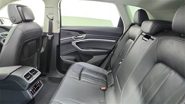 2024 Audi Q8 e-tron quattro Premium