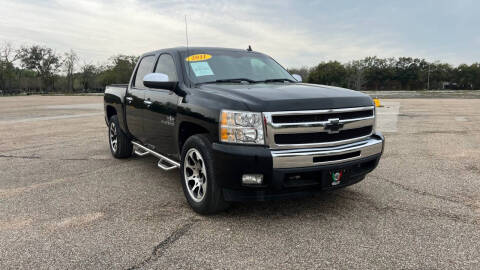 2011 Chevrolet Silverado 1500 for sale at Fabela's Auto Sales Inc. in Dickinson TX