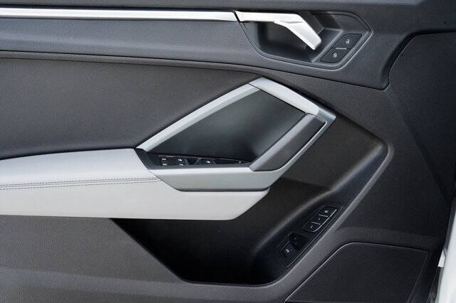 2024 Audi Q3 quattro S line Prem Plus 45 TFSI