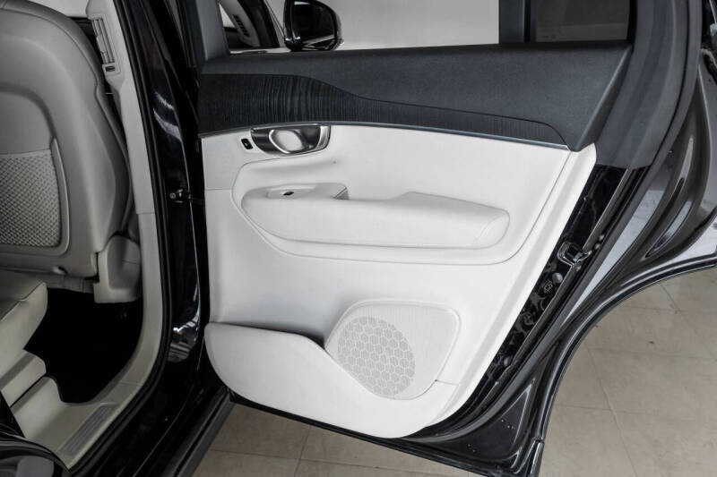 2020 Volvo XC90 T5 Momentum