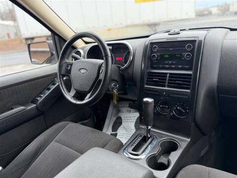 2010 Ford Explorer XLT