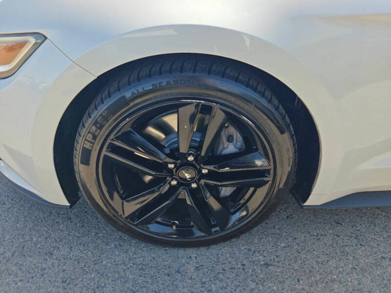 2017 Ford Mustang EcoBoost Premium