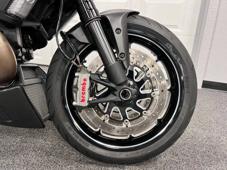 2012 Ducati Diavel Carbon Series