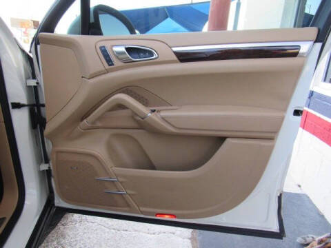 2012 Porsche Cayenne S