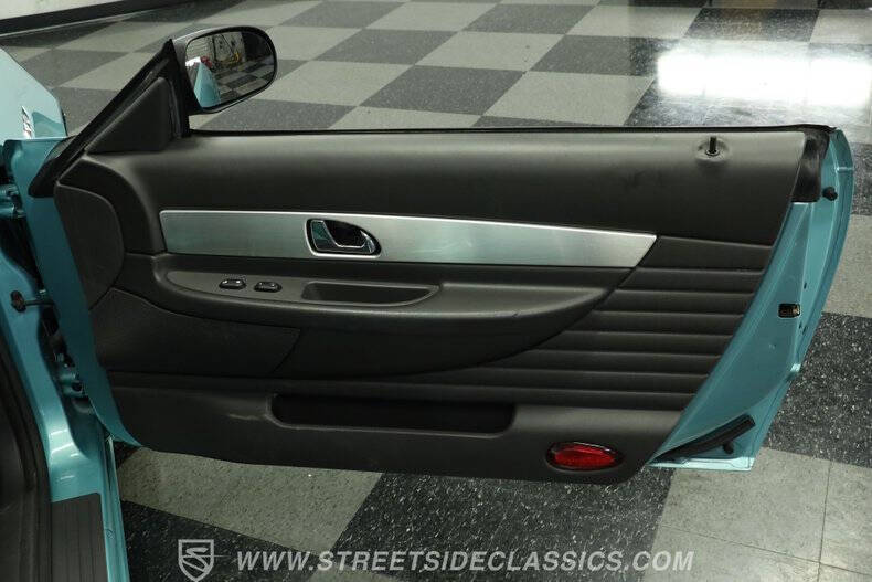 2002 Ford Thunderbird Deluxe