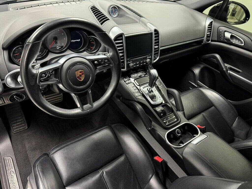 2018 Porsche Cayenne for sale at Conway Imports in   Streamwood, IL