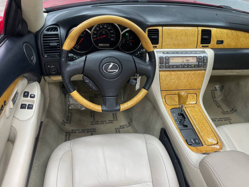 2005 Lexus SC 430