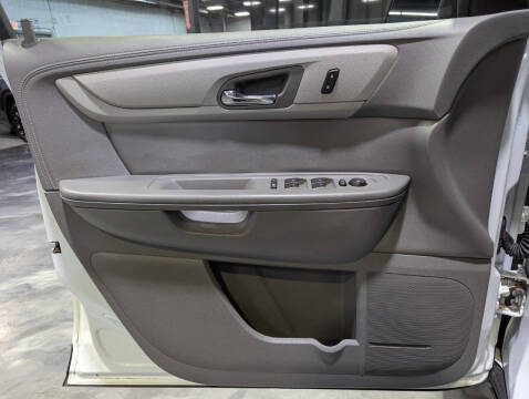 2017 Chevrolet Traverse LS