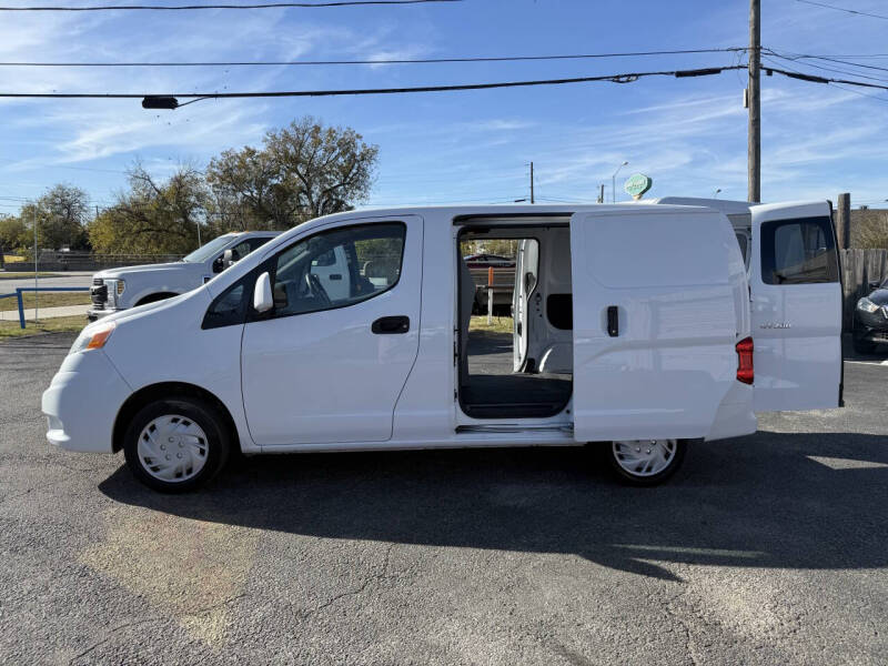 2020 Nissan NV200 SV