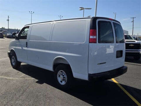 2025 Chevrolet Express 2500