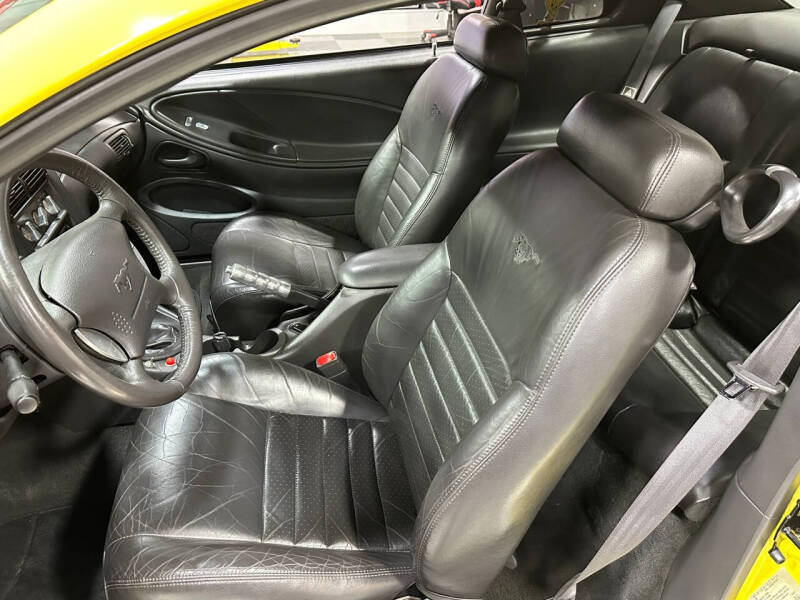 2000 Ford Mustang GT