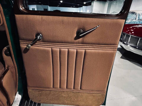 1937 Chrysler Airflow