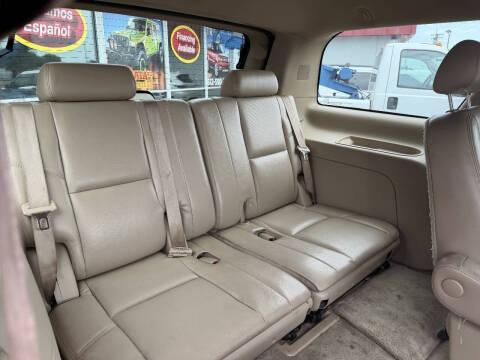2010 Cadillac Escalade Luxury