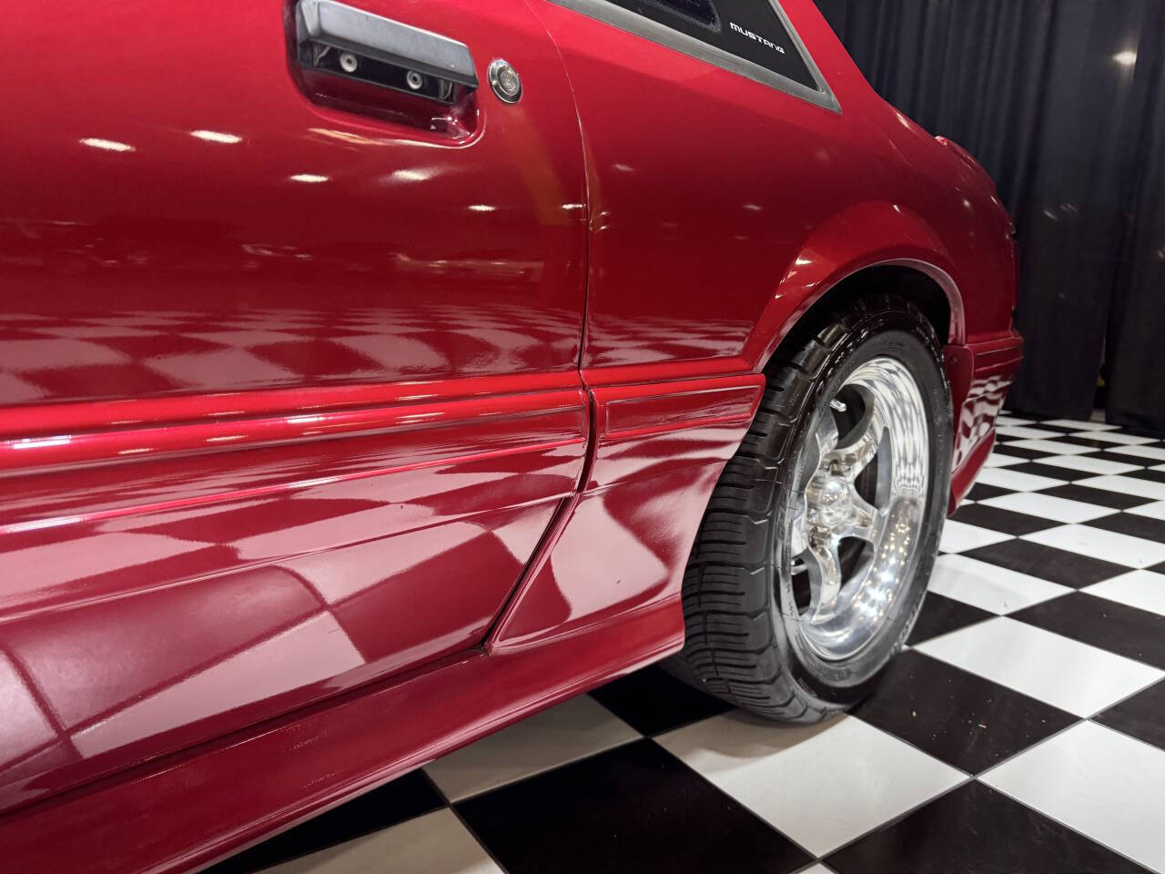 1991 Ford Mustang 54