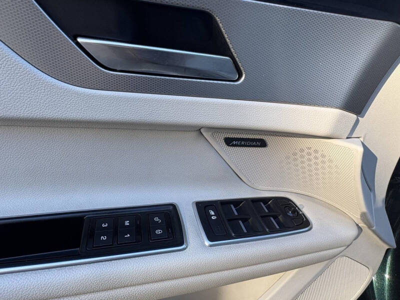 2016 Jaguar XF 35t Premium