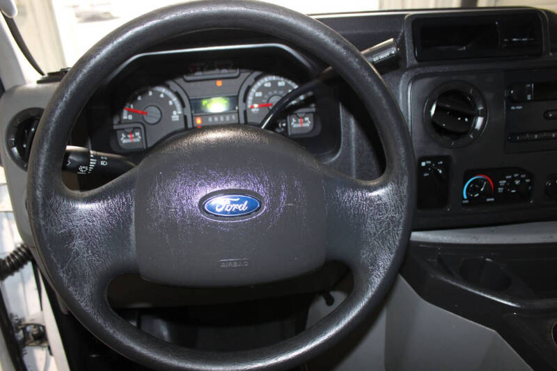 2014 Ford E-Series E-150