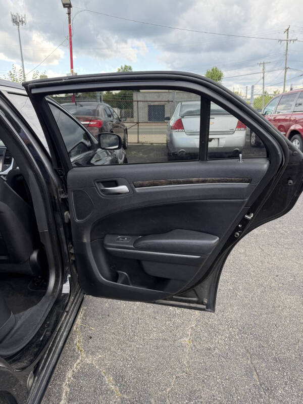 2012 Chrysler 300 C