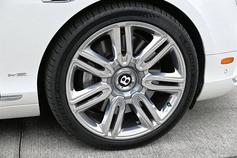 2017 Bentley Continental 22