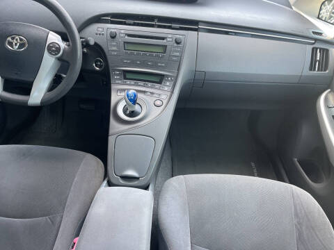 2011 Toyota Prius Two
