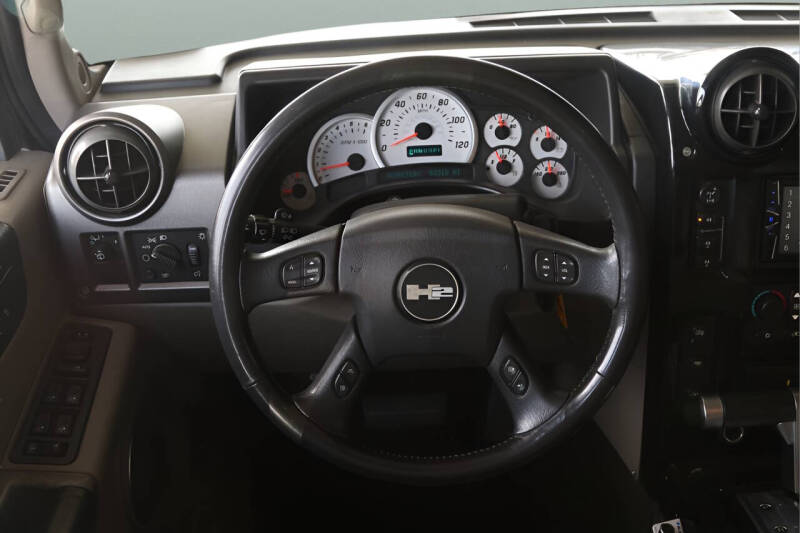 2004 HUMMER H2