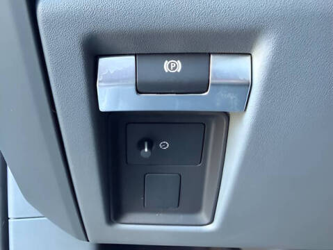 2024 Land Rover Defender 130 P400 X