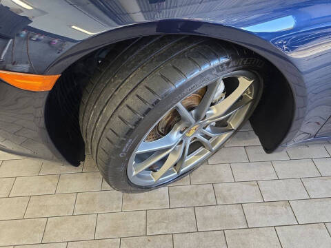 2018 Porsche 911 Carrera