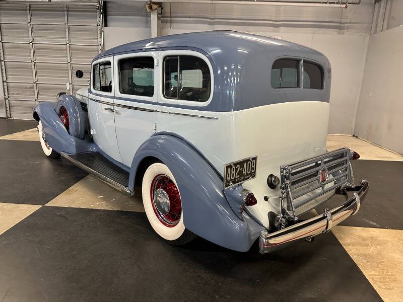 1935 Cadillac 355 Imperial