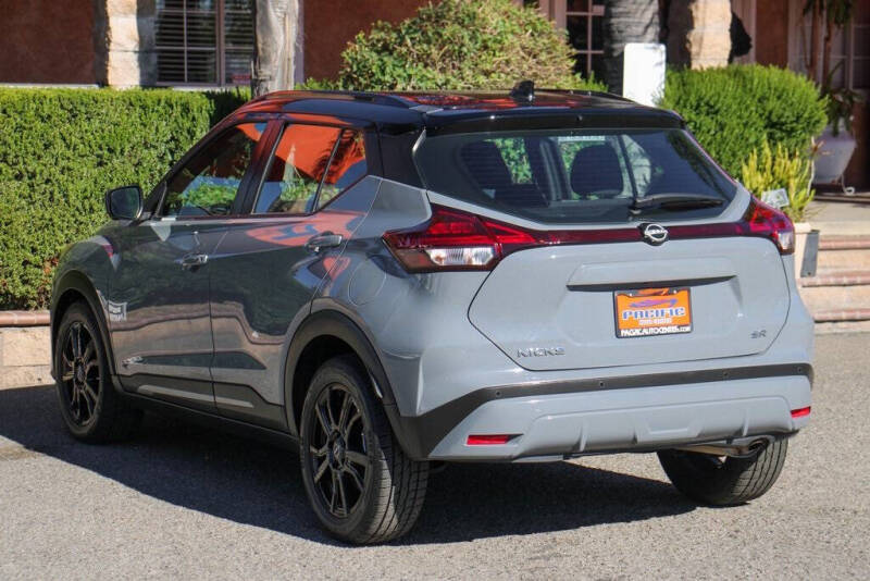 2023 Nissan Kicks SR