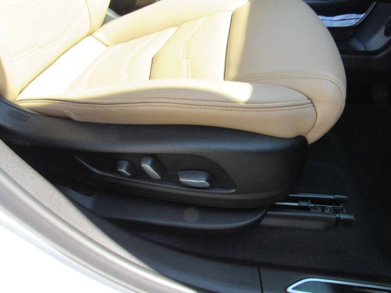 2019 Cadillac XT5 Platinum