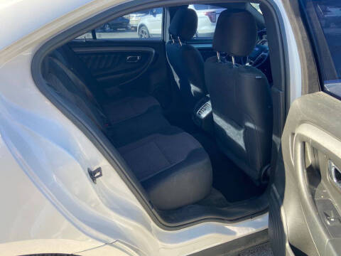 2018 Ford Taurus SEL