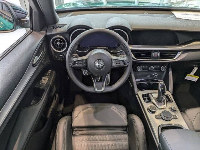 2025 Alfa Romeo Stelvio