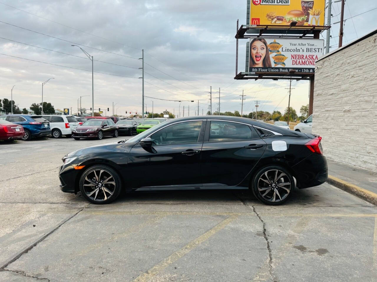 2019 Honda Civic for sale at Atlas Auto Sales LLC in Lincoln, NE