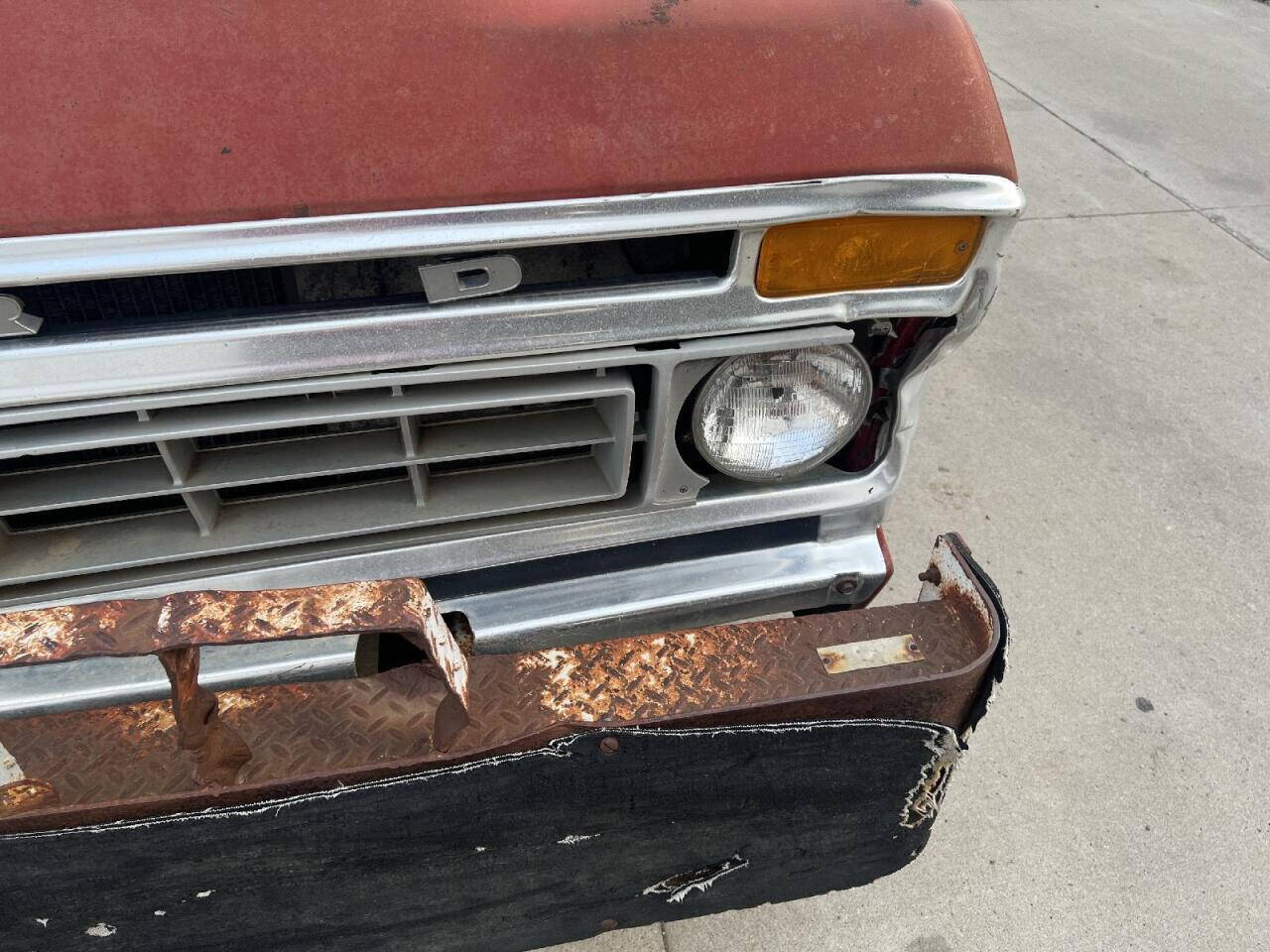 1977 Ford F-350 Super Duty 34