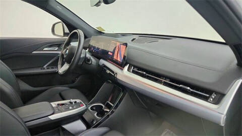 2025 BMW X2 xDrive28i