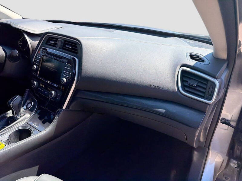 2023 Nissan Maxima 3.5 Platinum