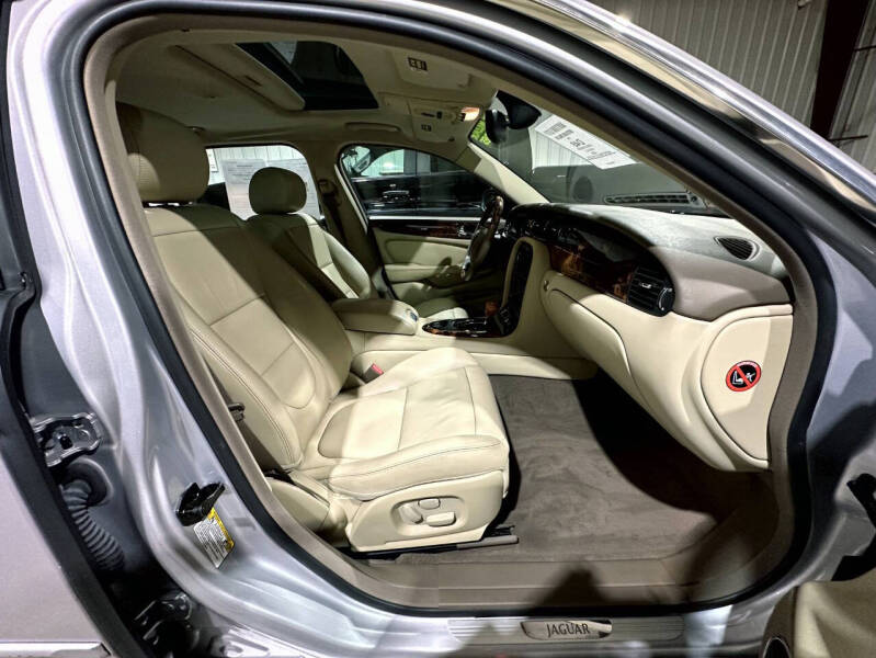 2005 Jaguar XJ-Series XJ8 L