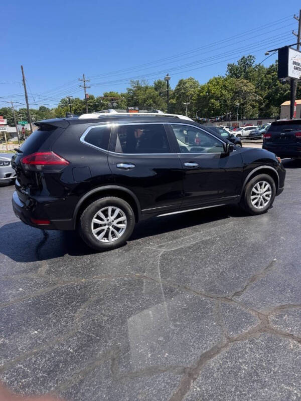2020 Nissan Rogue SV