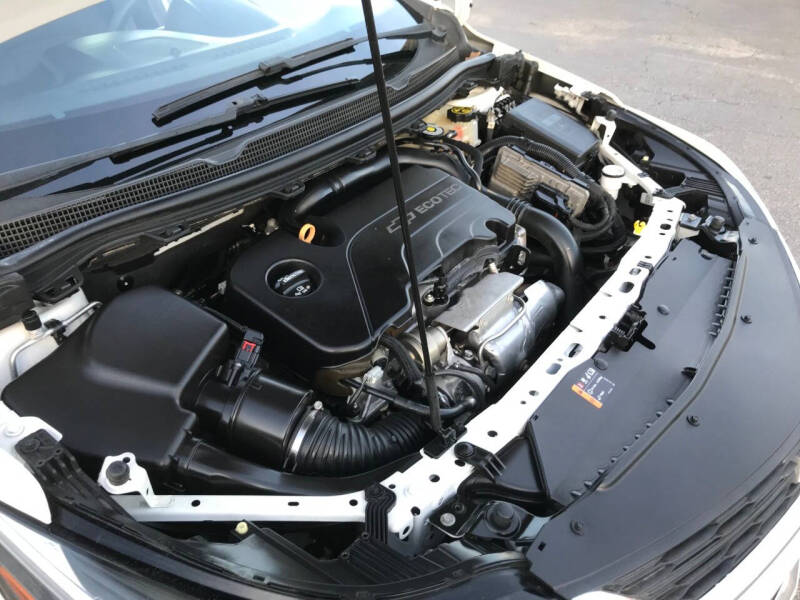 2017 Chevrolet Cruze LT Auto