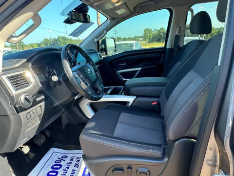 2020 Nissan Titan SV