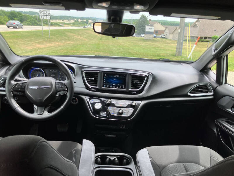 2018 Chrysler Pacifica Touring Plus