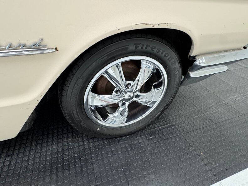 1964 Ford Thunderbird
